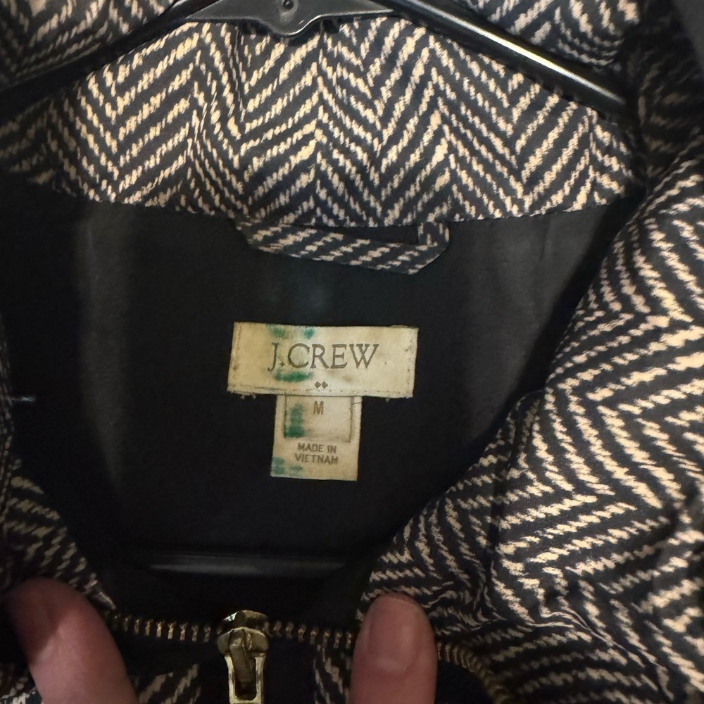 J.Crew Black Tan Herringbone Quilted Vest Size M Preppy Fall Layering - Picture 4 of 4